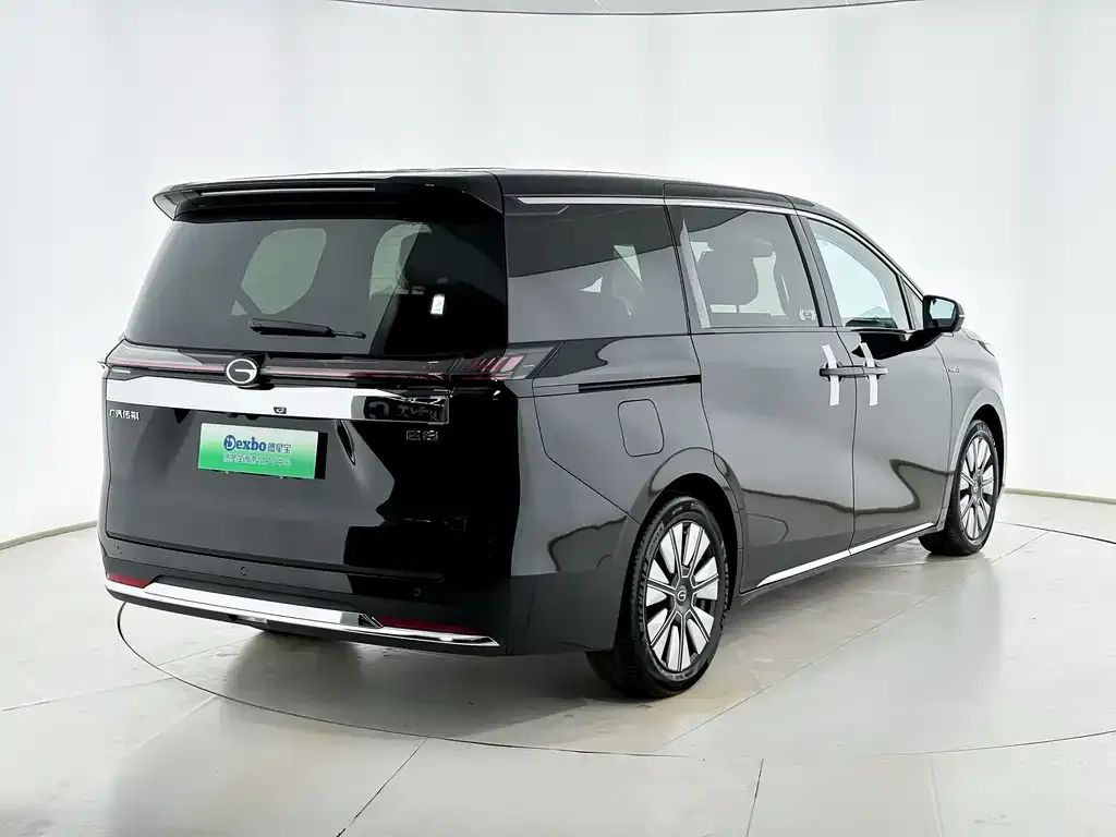 GAC Motor E8 Hybrid — фото 9