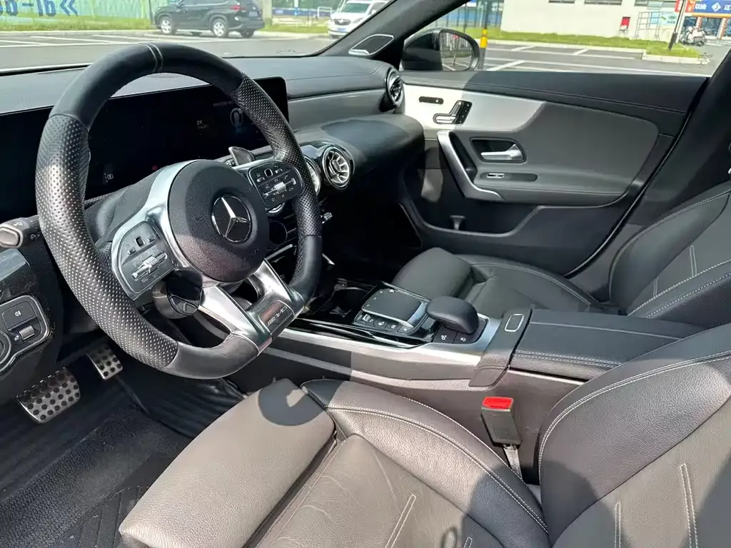 Mercedes-Benz CLA AMG — фото 7