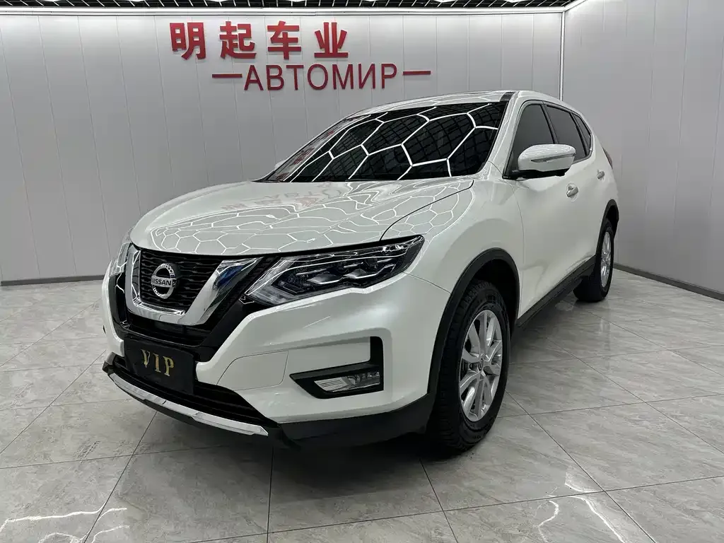 Nissan X-Trail — фото 1
