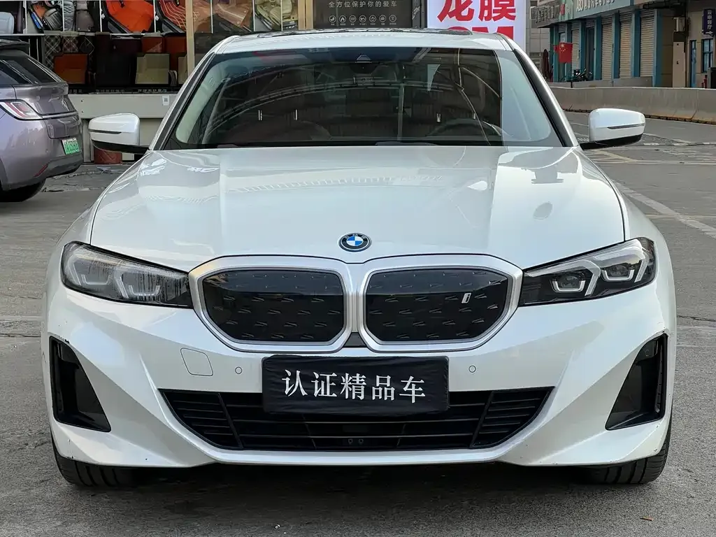 BMW i3 — фото 1