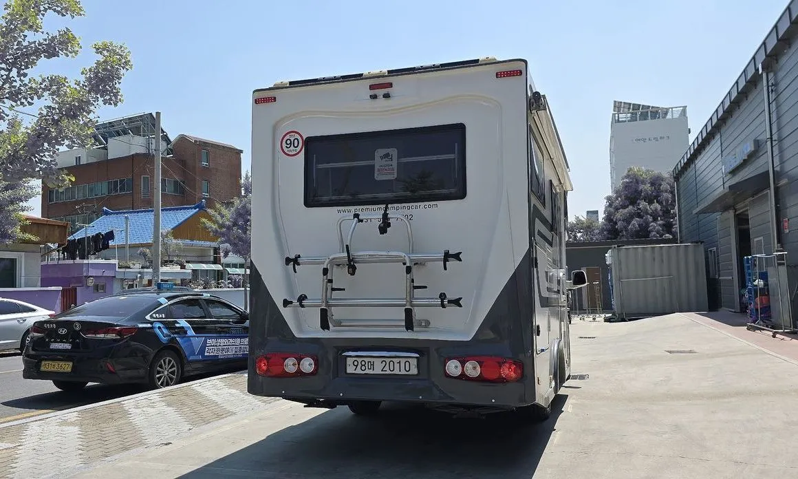 Hyundai Starex — фото 10