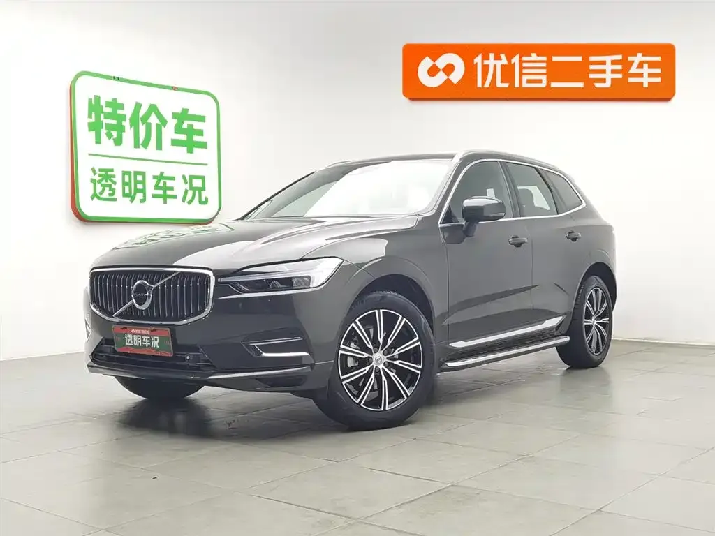 Volvo XC60 — фото 1