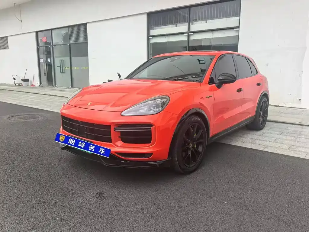 Porsche Cayenne Hybrid — фото 1