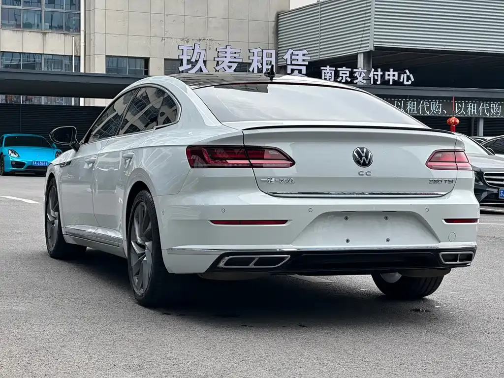 Volkswagen CC — фото 8