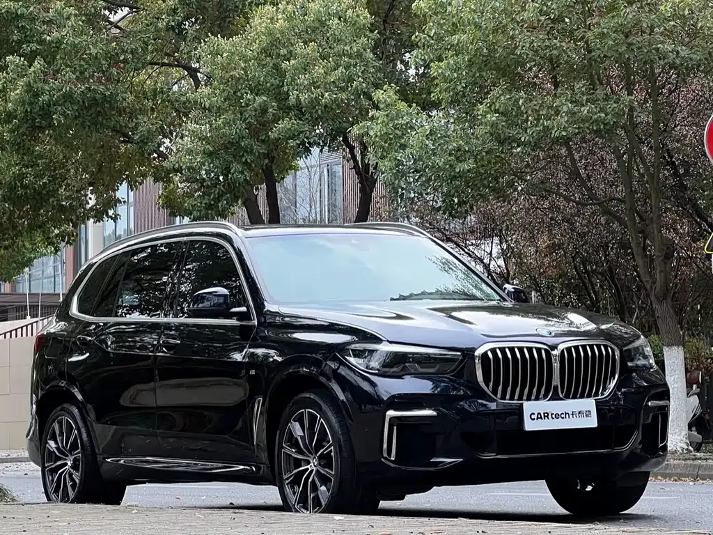BMW X5 — фото 9