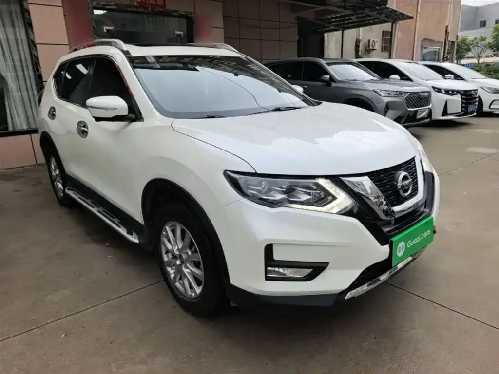Nissan X-Trail — фото 10