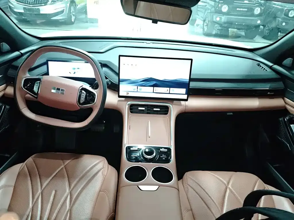 Geely Galaxy L6 — фото 10