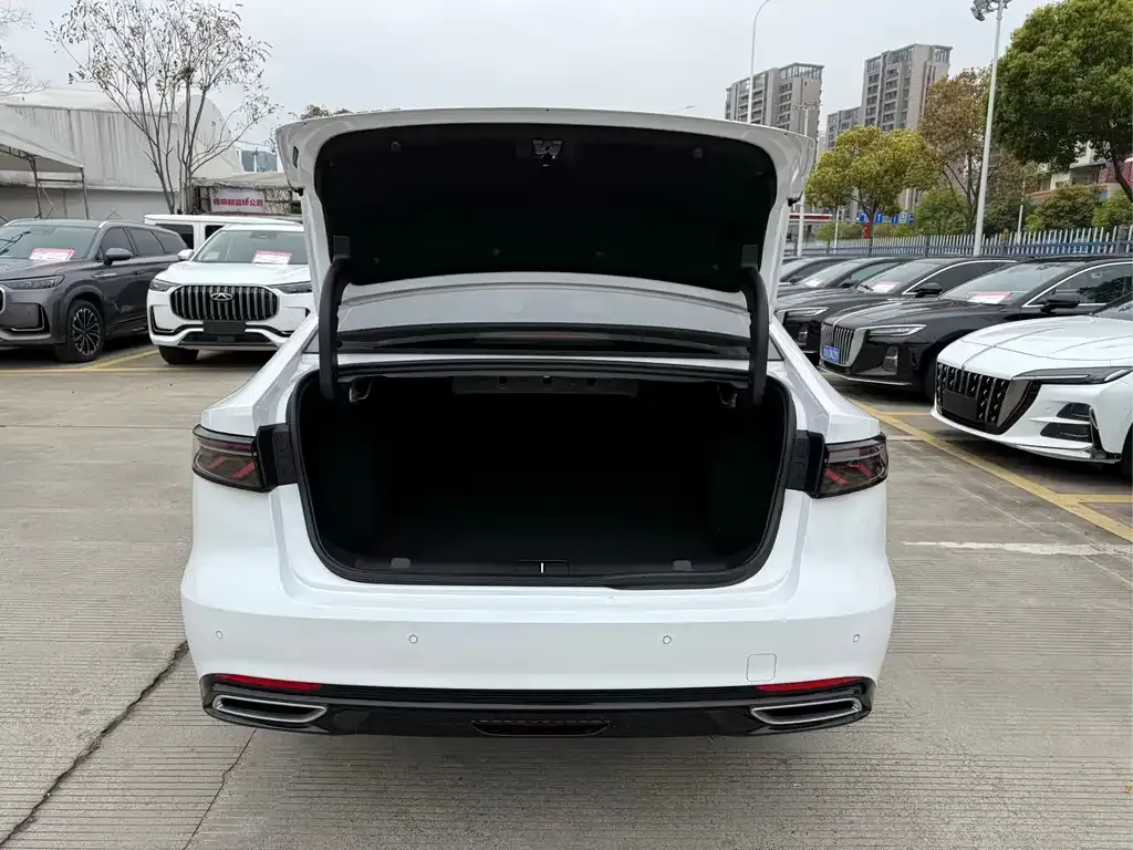 Chery Arrizo 8 PRO — фото 10