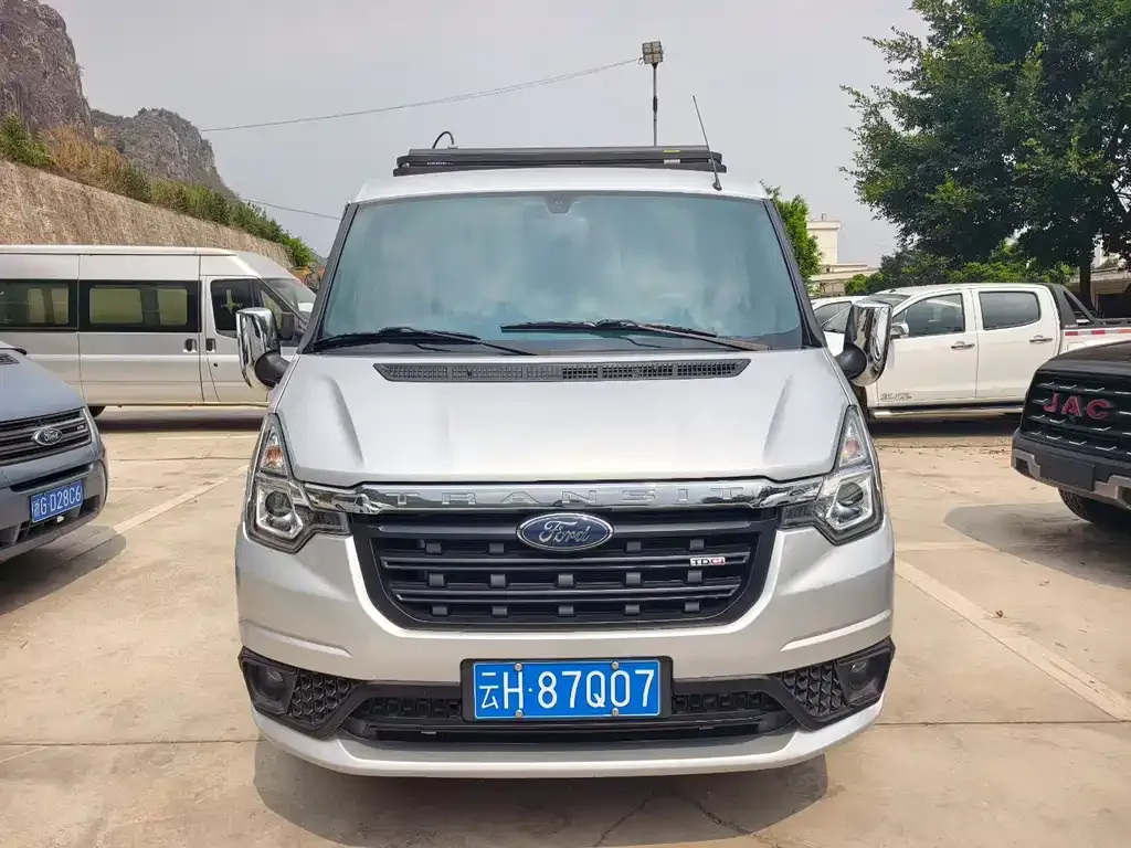 Ford Transit Custom — фото 3