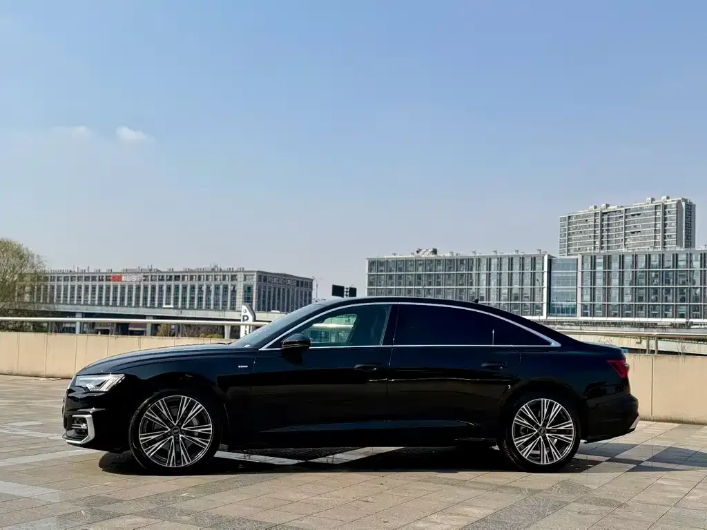 Audi A6L — фото 4