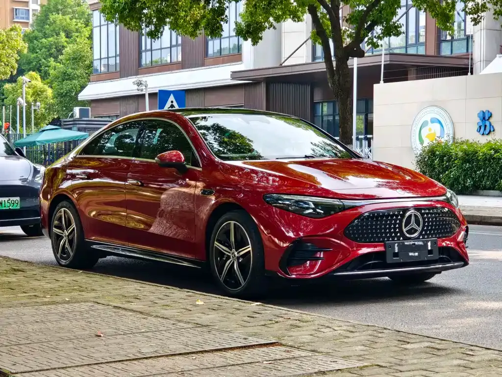 Mercedes-Benz CLA PHEV — фото 4