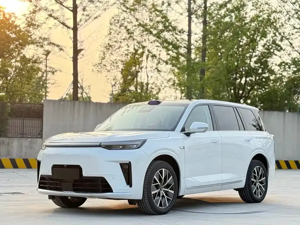 GAC Motor Trumpchi S9 — фото 1