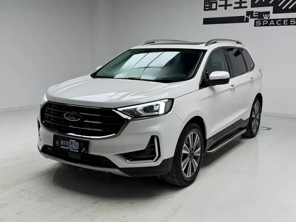 Ford Edge — фото 1