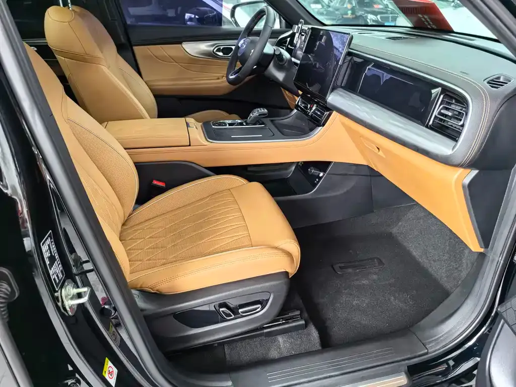 GAC Motor Trumpchi GS8 — фото 7