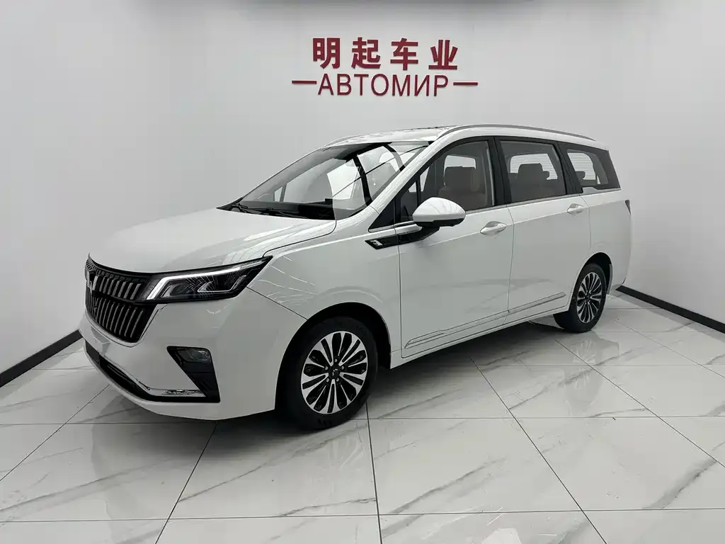 Wuling Jiachen — фото 1