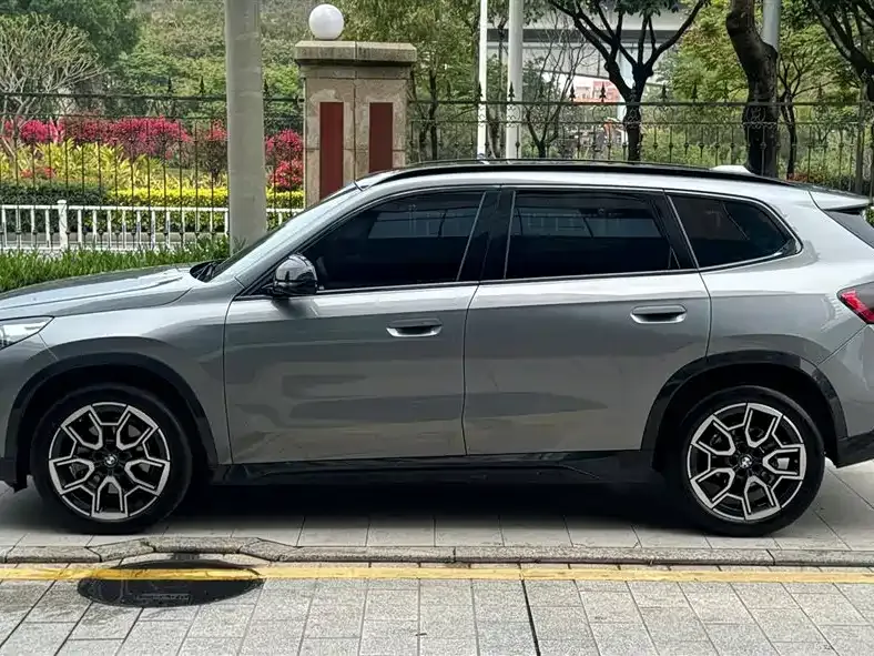 BMW X1 — фото 9