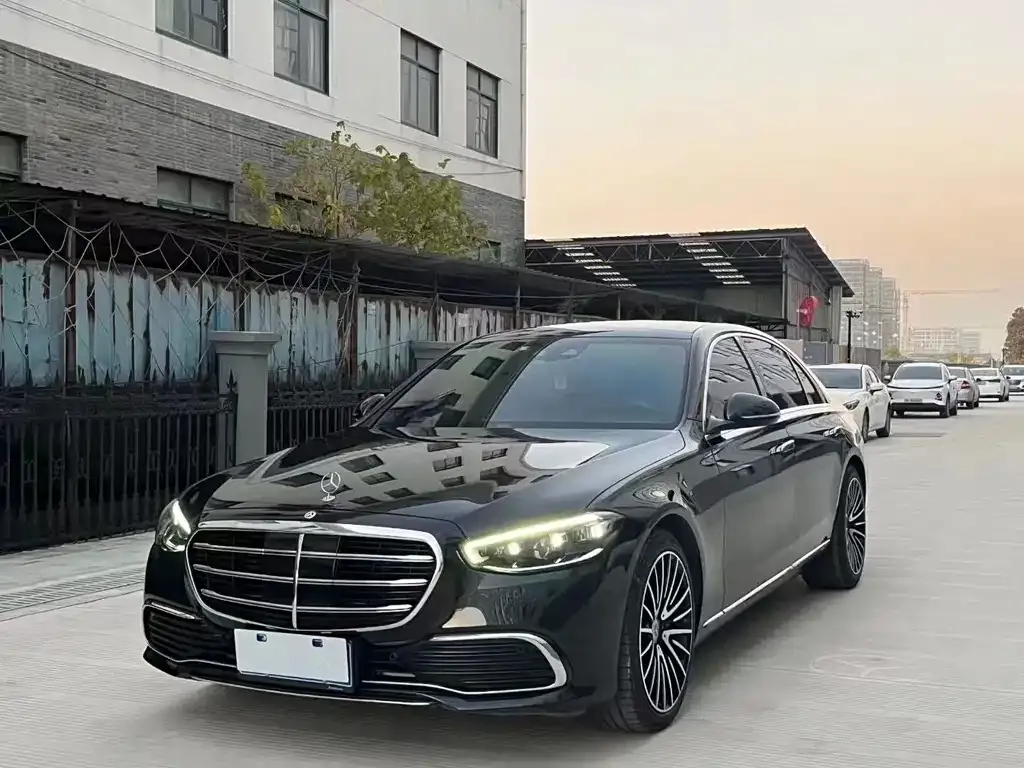 Mercedes-Benz S-Class — фото 1