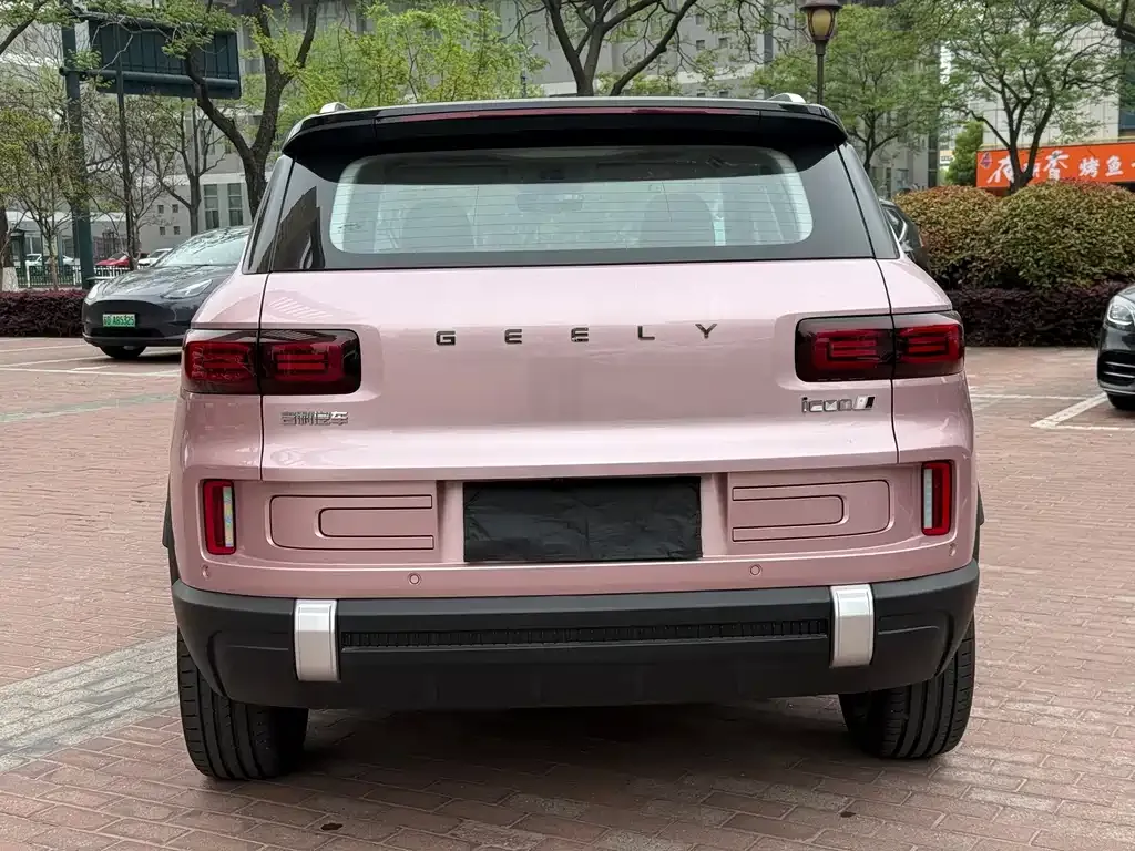 Geely Icon — фото 10
