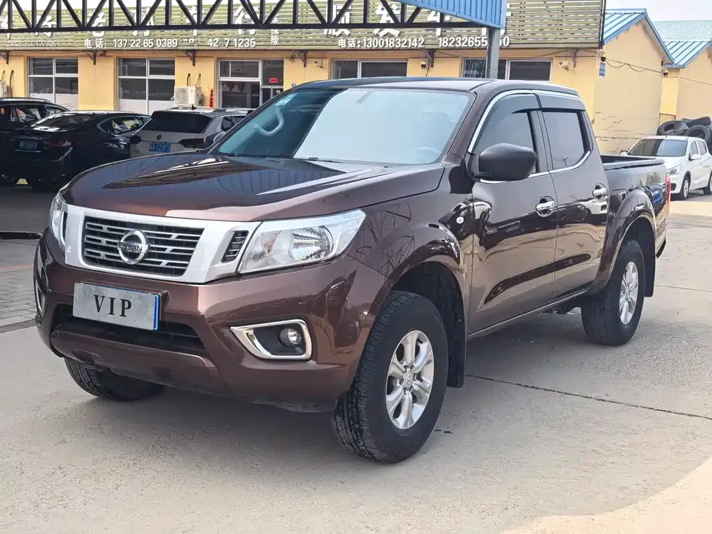 Nissan Navara — фото 1