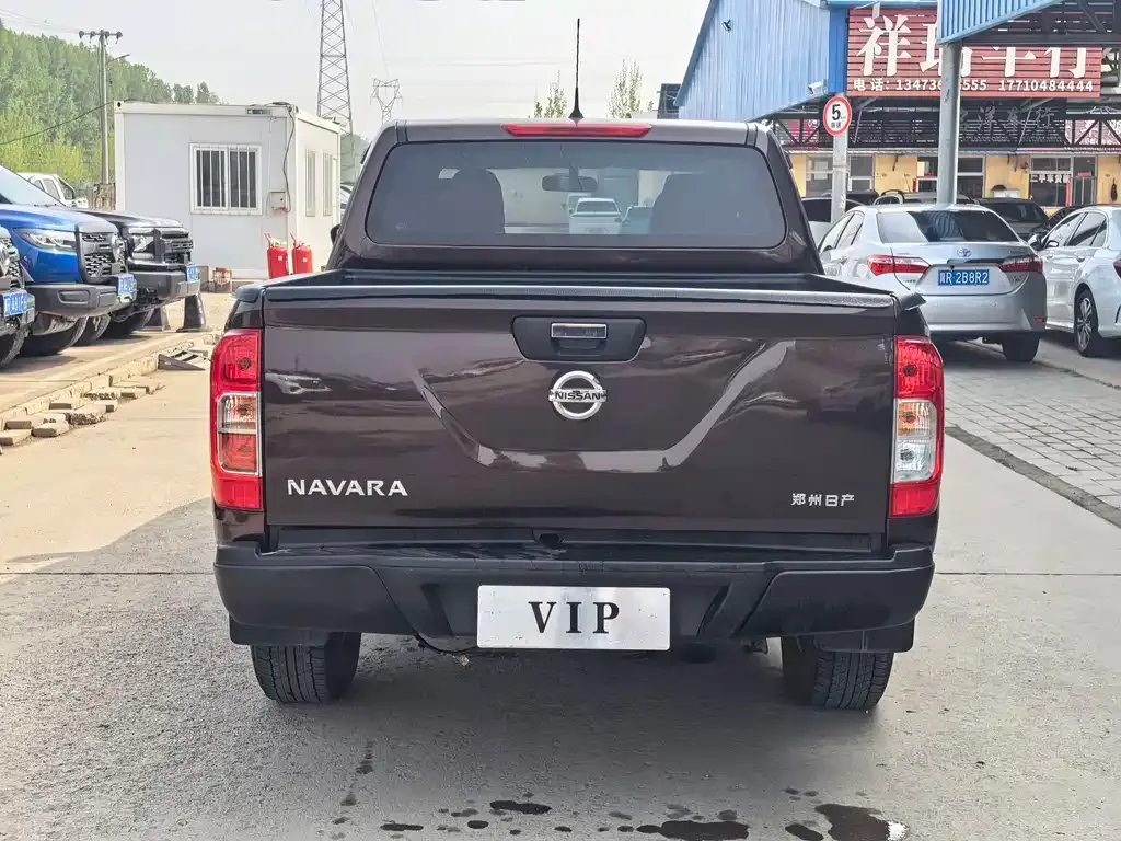 Nissan Navara — фото 4