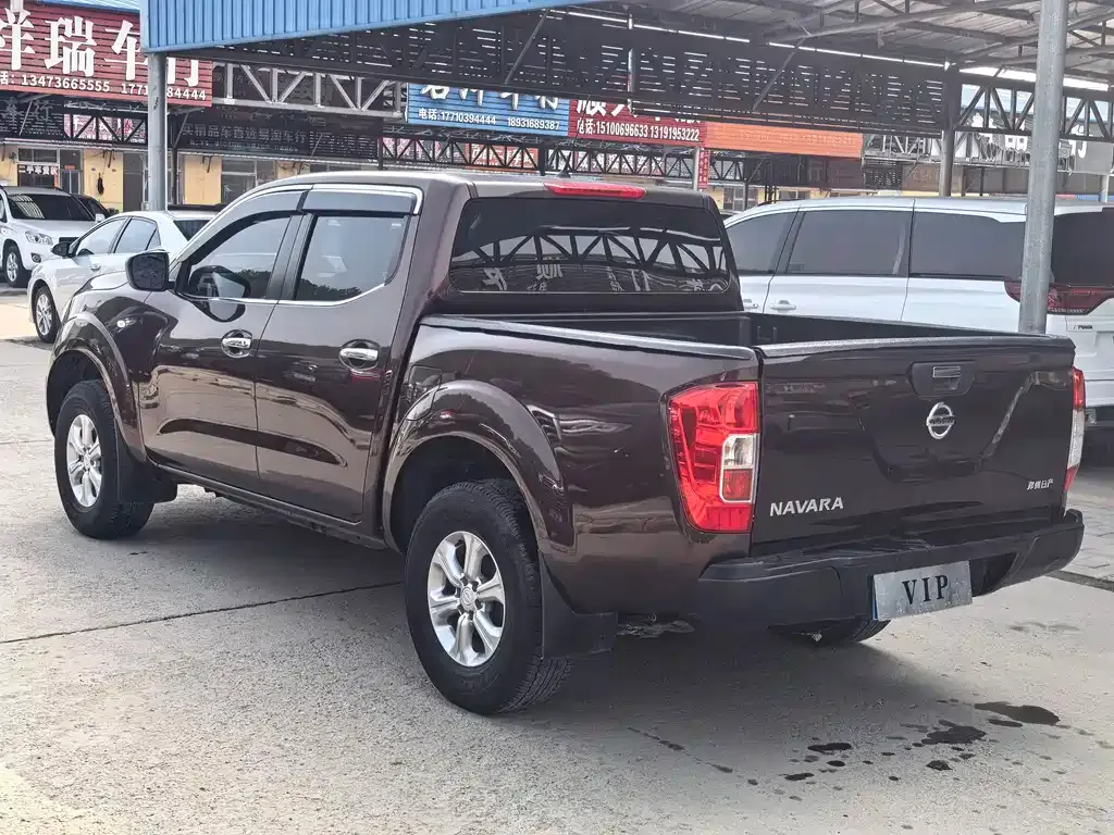 Nissan Navara — фото 5