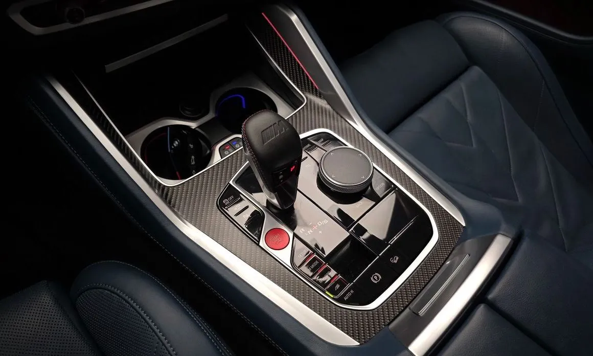 BMW XM — фото 8