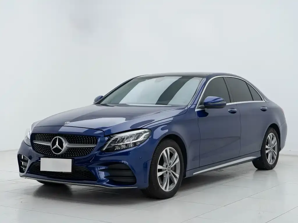 Mercedes-Benz C-Class — фото 1