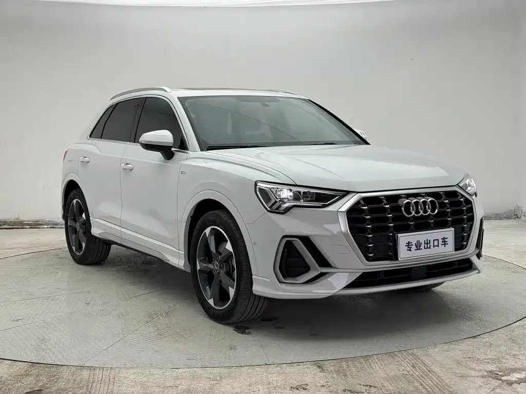 Audi Q3 — фото 5