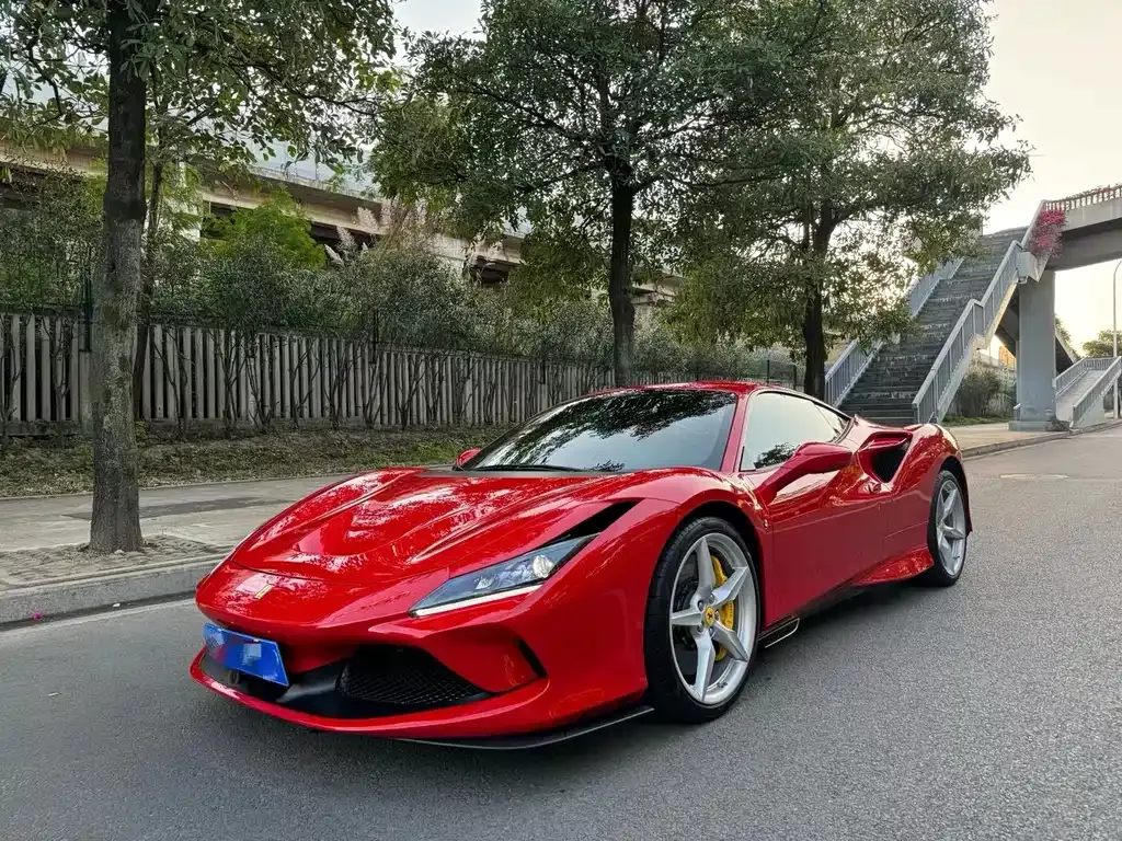 Ferrari F8 — фото 1
