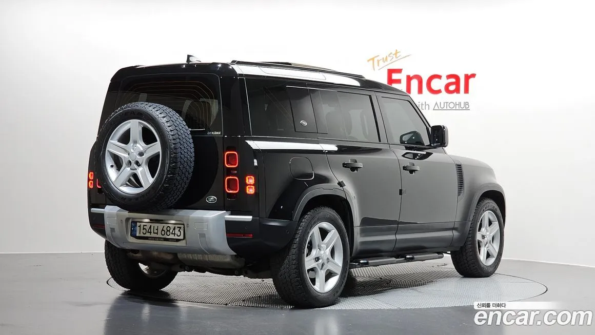 Land Rover Defender — фото 6