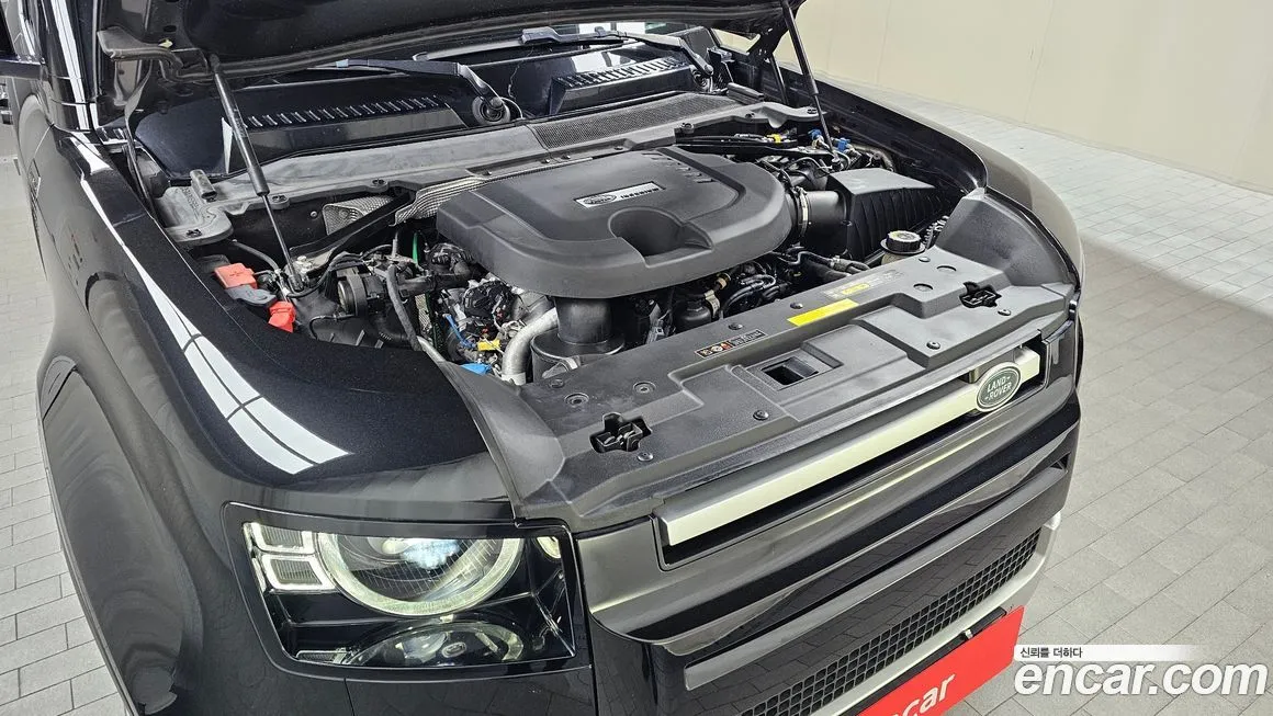Land Rover Defender — фото 10