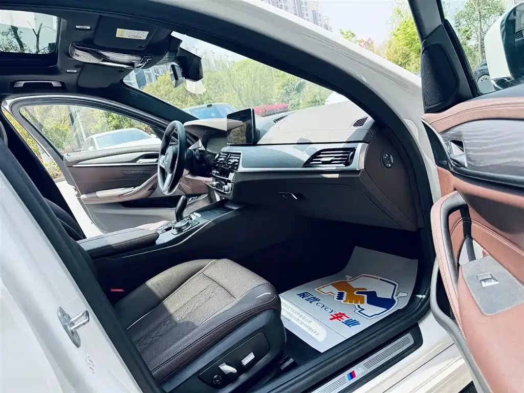 BMW 5 Series New Energy — фото 3