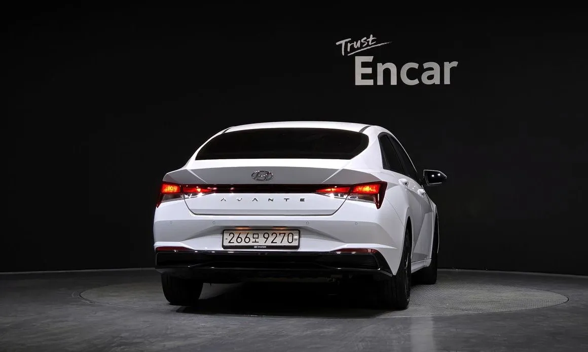 Hyundai AVANTE — фото 2