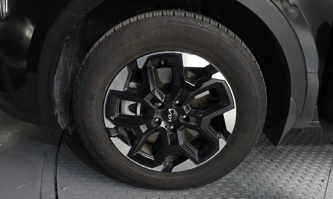 Kia Sorento — фото 9
