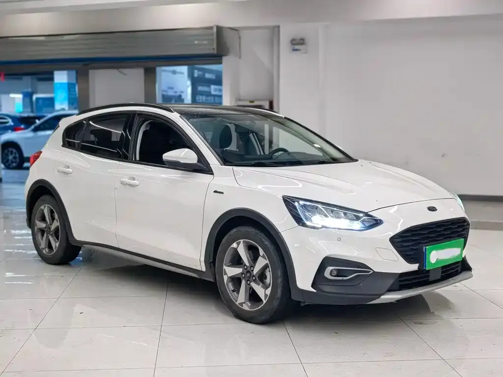 Ford Focus Active — фото 4