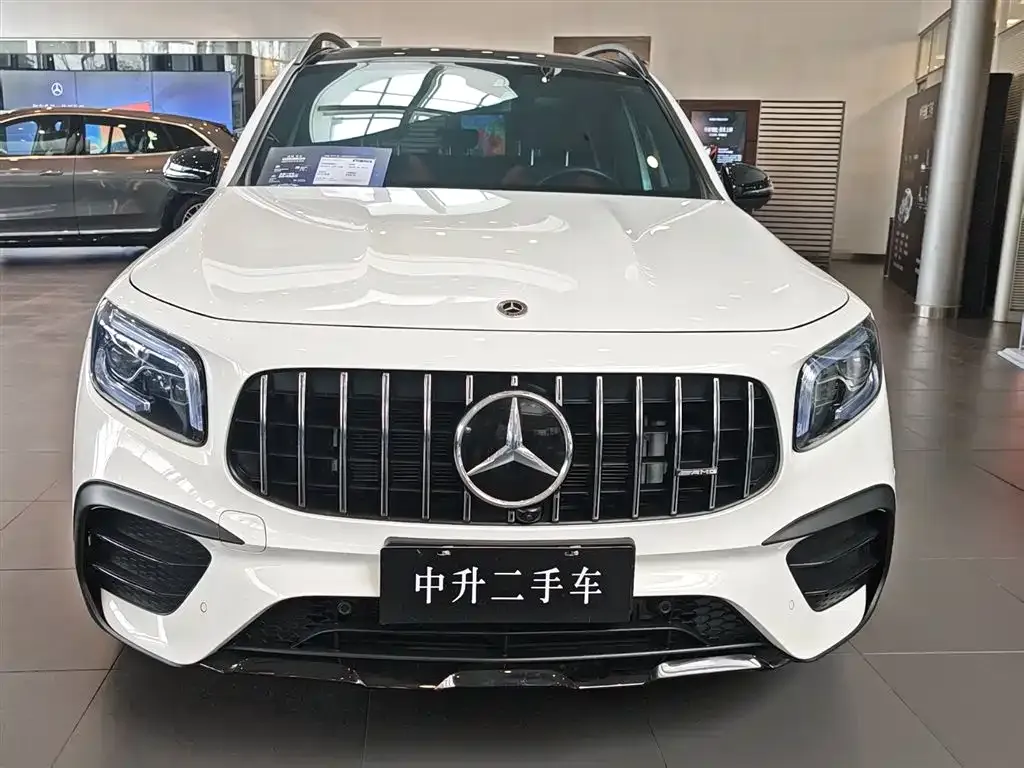 Mercedes-Benz GLB AMG — фото 7