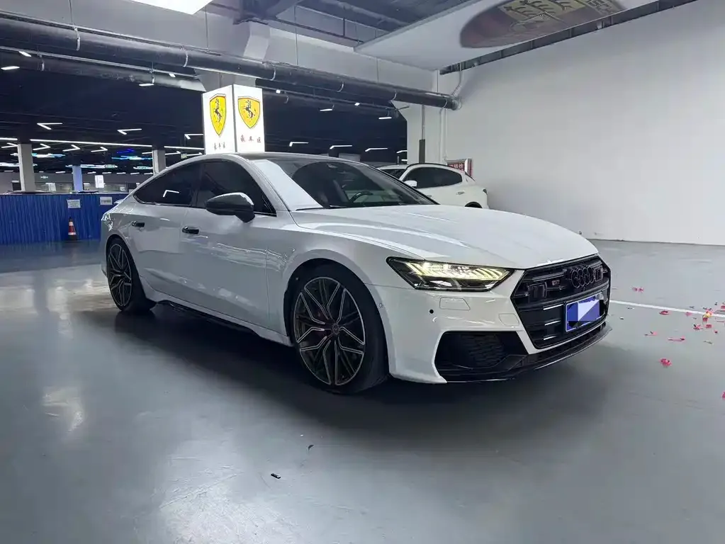 Audi A7 — фото 7