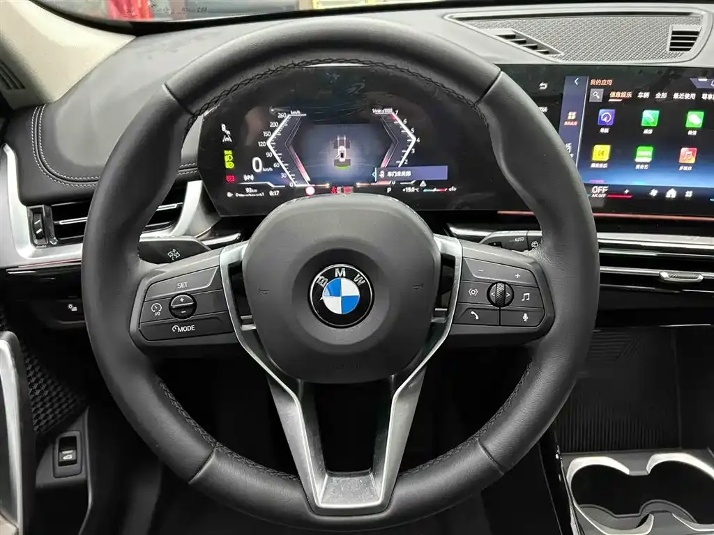 BMW X1 — фото 4