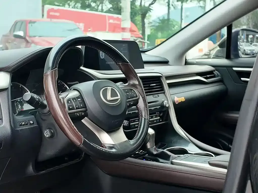 Lexus RX — фото 9