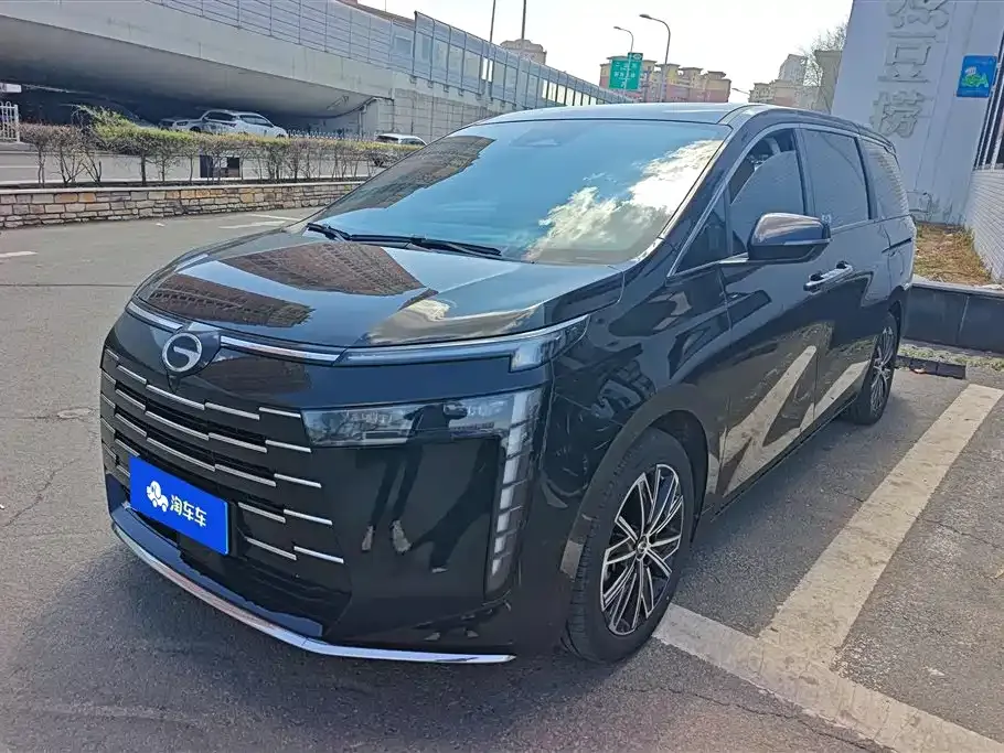 GAC Motor Trumpchi E8 — фото 1