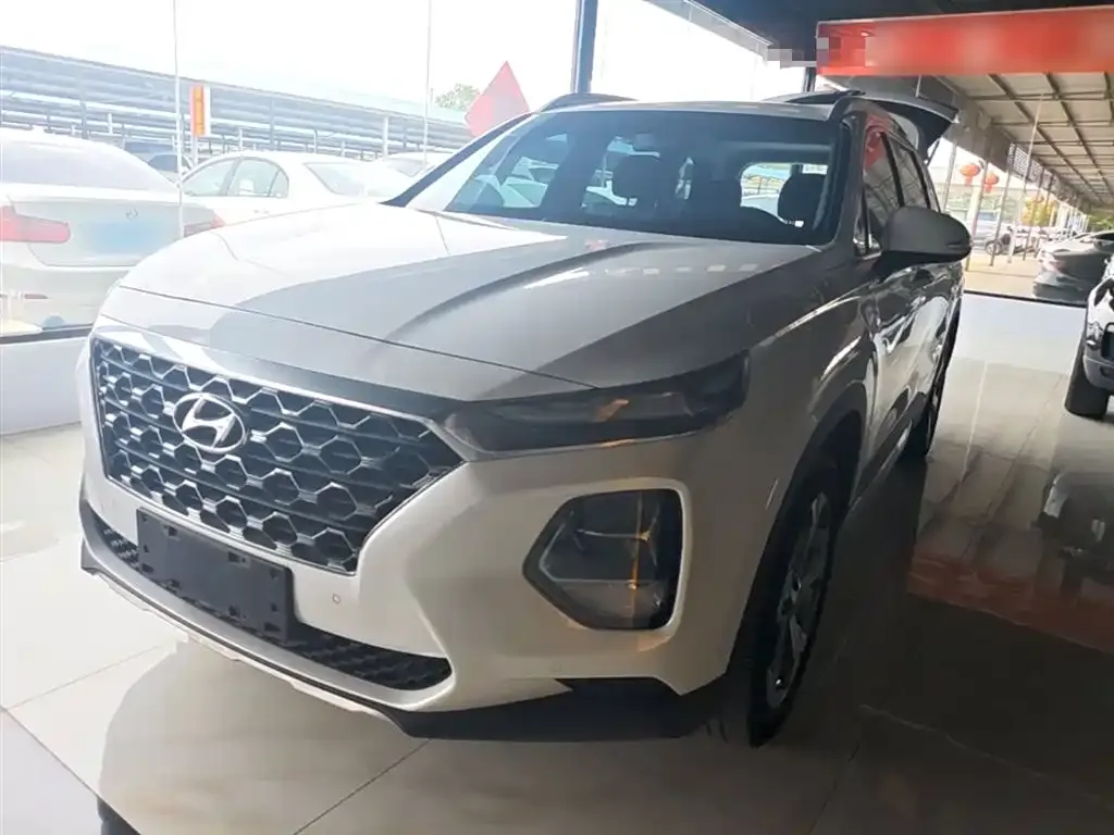 Hyundai Santa Fe — фото 1