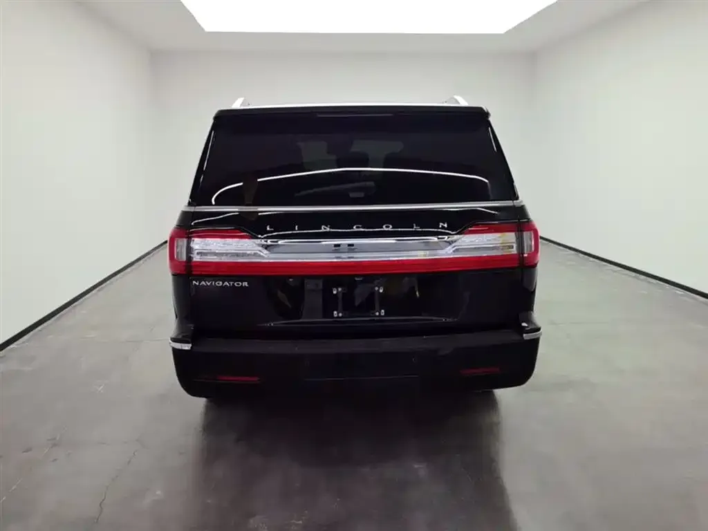 Lincoln Navigator — фото 2