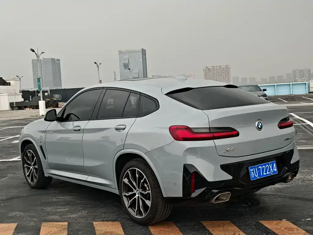 BMW X4 — фото 4