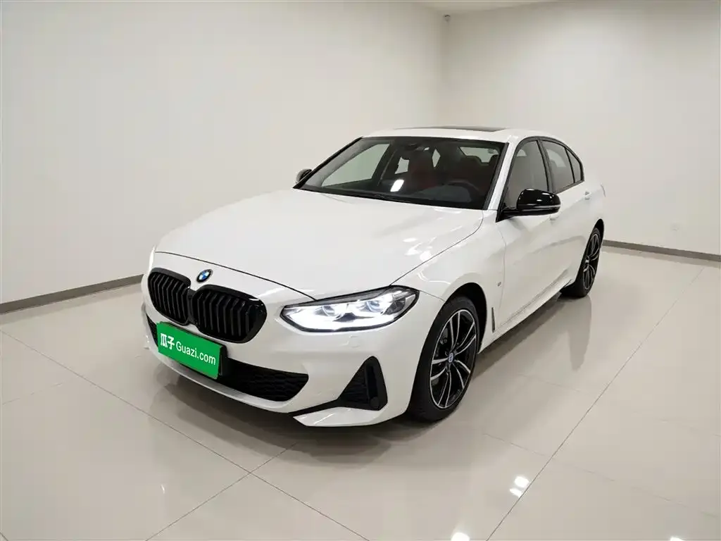 BMW 1 Series — фото 1