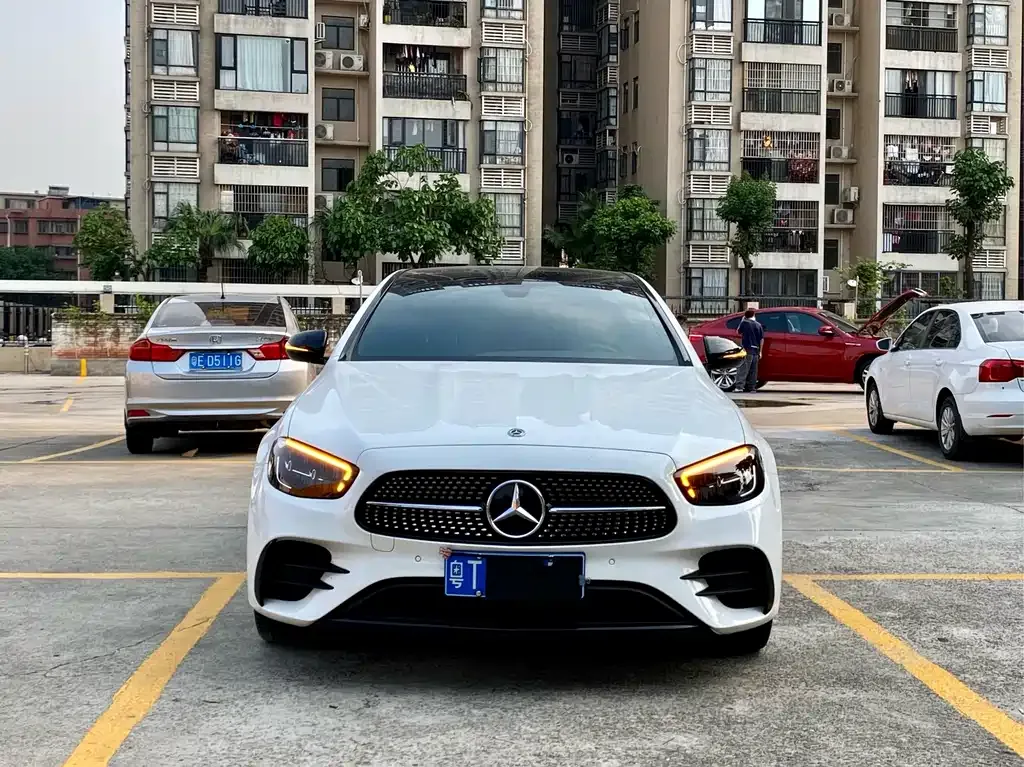 Mercedes-Benz E-Class (Import) — фото 8