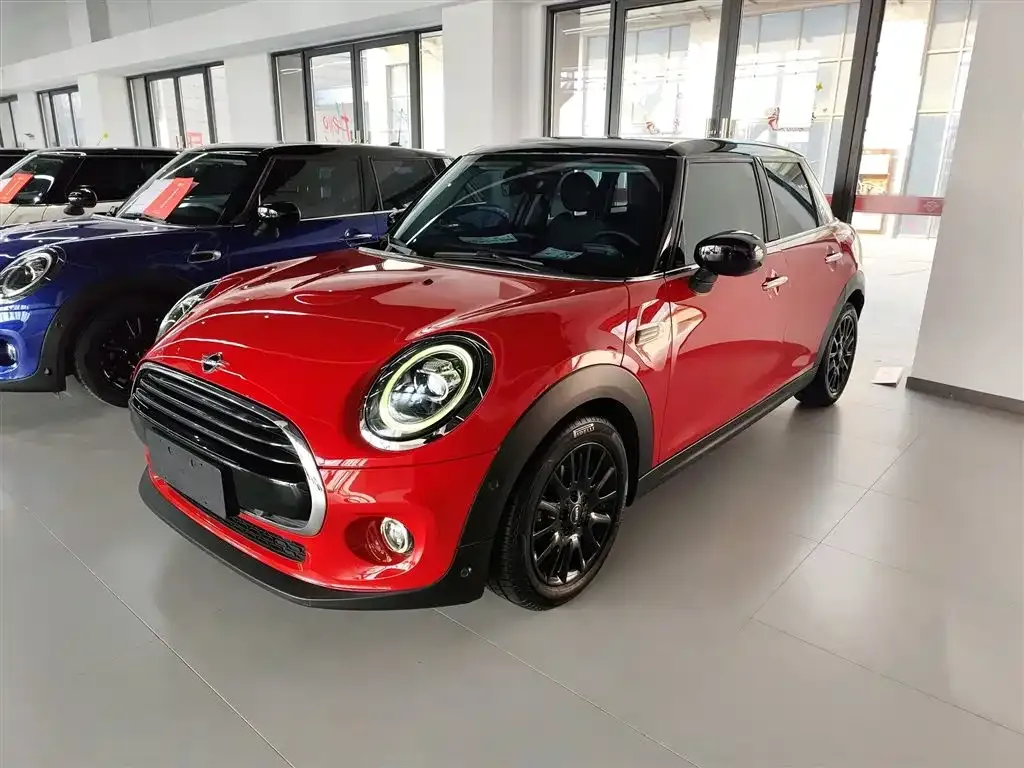 MINI Cooper (3-door) — фото 1