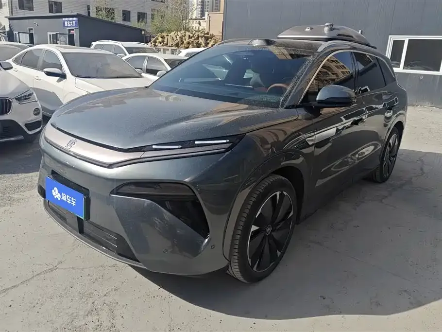 BYD Tang L — фото 1