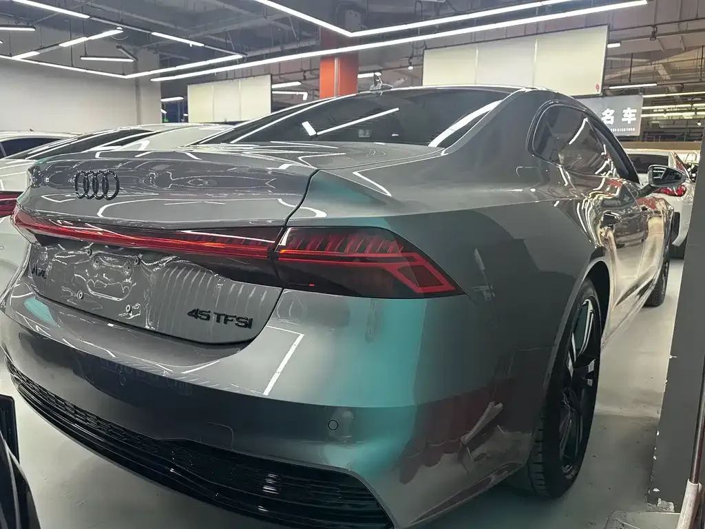 Audi A7L — фото 4