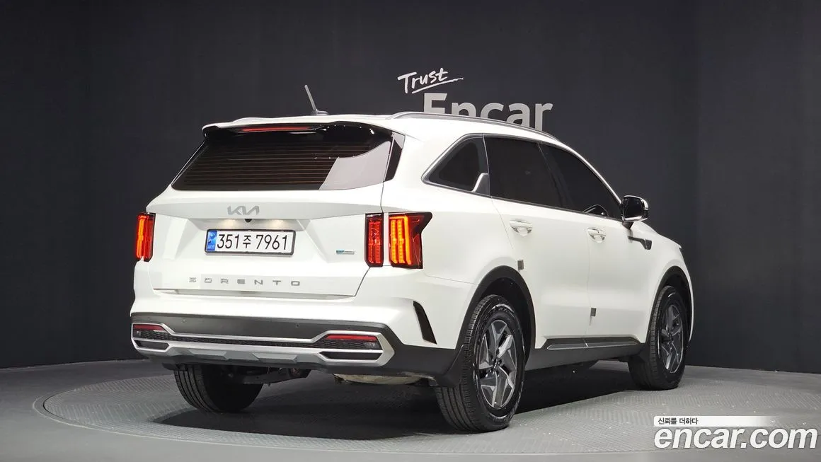 Kia Sorento — фото 6