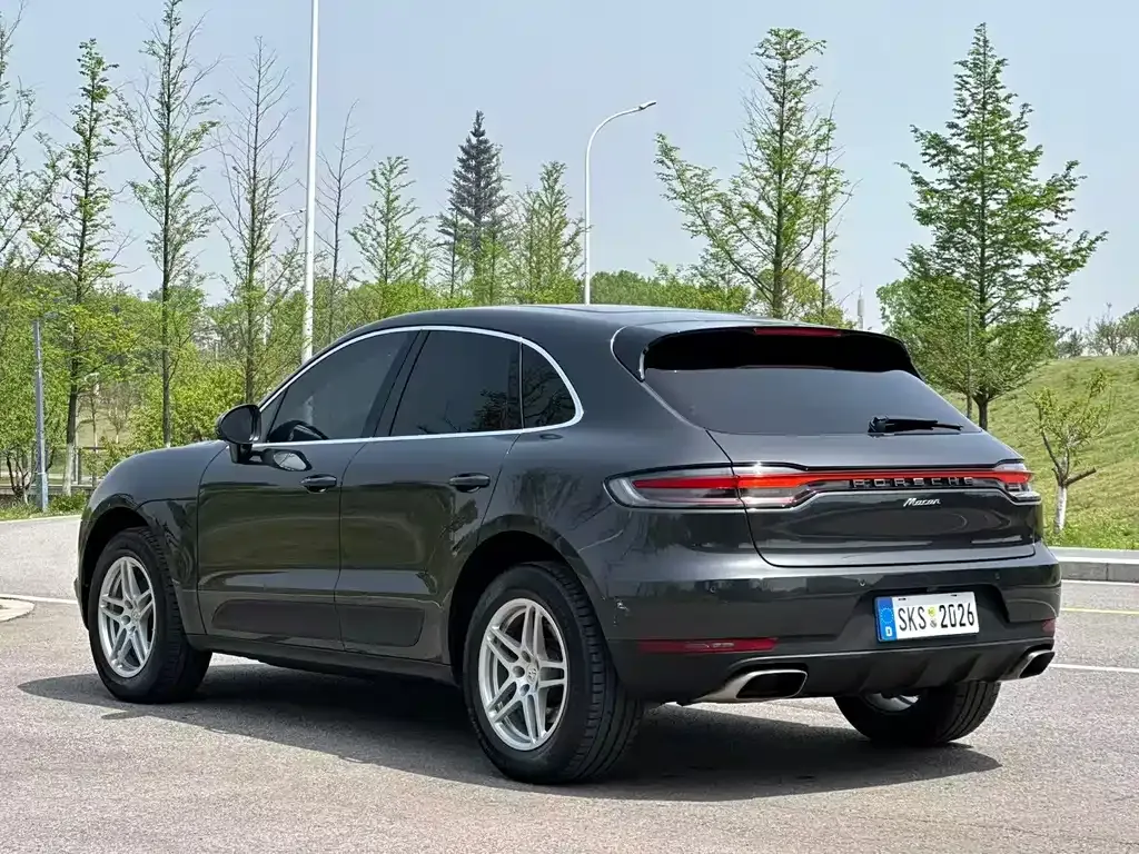 Porsche Macan — фото 8